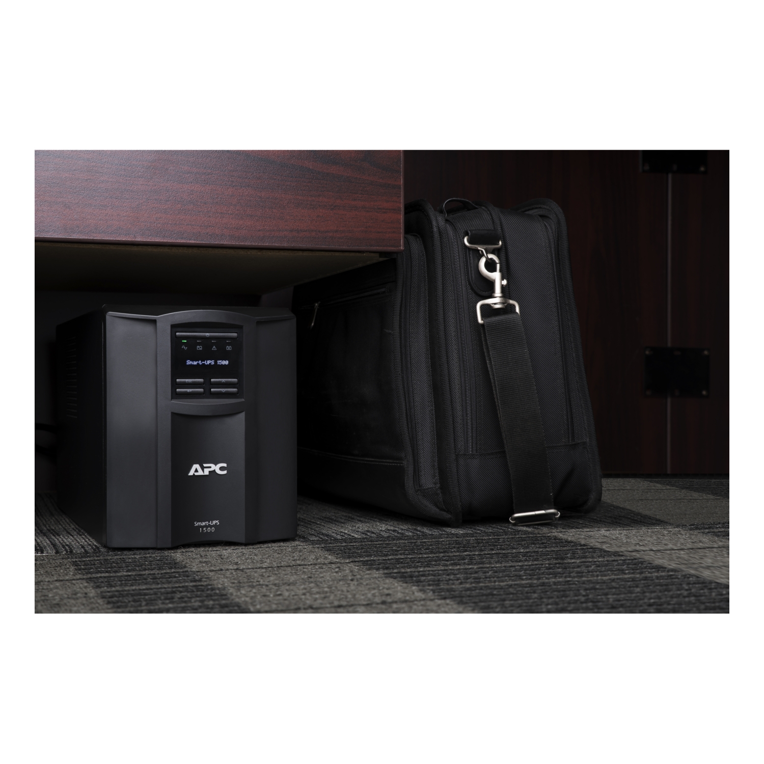 Apc SMT1500IC Apc Smart-Ups 1500VA LCD 230V With Smartconnect